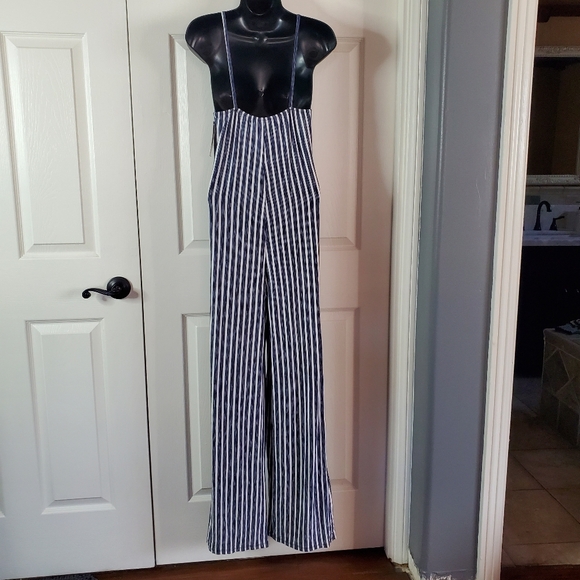 Italy Moda Jumpsuit Striped Blue Sleeveless Belted Size Small Pull-on Stretch - Picture 4 of 9